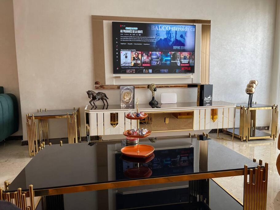 Appartement De Luxe A Peninsula Casablanca Bagian luar foto